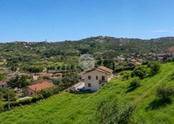 Villa Via regione bussi, Imperia - photo 4