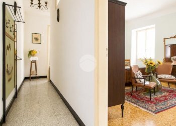 Three-room apartment Via Giuseppe Mazzini, Imperia - photo 8