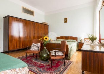Three-room apartment Via Giuseppe Mazzini, Imperia - photo 10