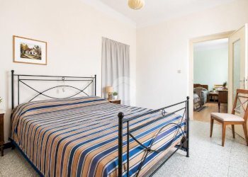 Three-room apartment Via Giuseppe Mazzini, Imperia - photo 13