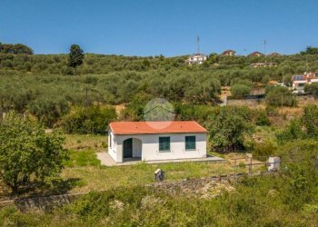 Independent house Str. Ciosa, Imperia - photo 1