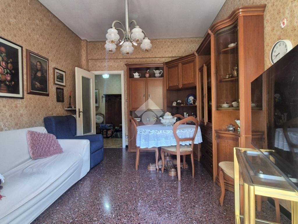 Quadrilocale Via Francesco Pastonchi, Genova (zona Marassi) - foto 3