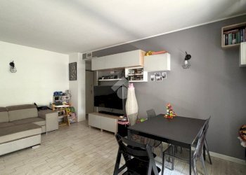 Three-room apartment Via Martiri di Marzabotto, Senago - photo 11