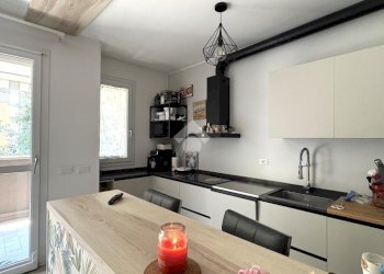 Three-room apartment Via Martiri di Marzabotto, Senago - photo 13