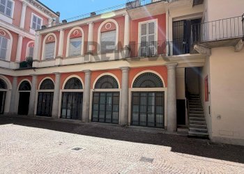 Edificio all\'aperto - Locale Commerciale Corso Camillo Benso di Cavour
17, Novara - foto 10