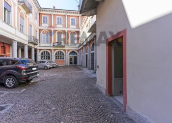 Edificio all\'aperto - Locale Commerciale Corso Camillo Benso di Cavour
17, Novara - foto 11