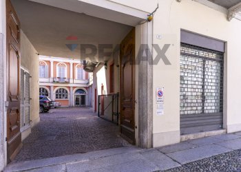 Edificio all\'aperto - Locale Commerciale Corso Camillo Benso di Cavour
17, Novara - foto 12