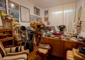 Ufficio - Three-room apartment Via Mimmo Conenna
 
30, Bari - photo 9