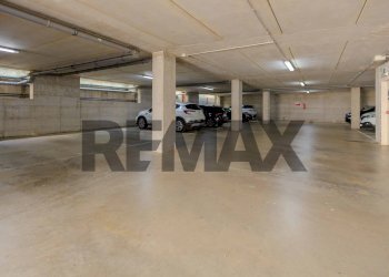 Parcheggio - Three-room apartment Via Mimmo Conenna
 
30, Bari - photo 25