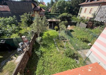 Giardino - Semi-detached house Vicolo Piatti
 
10, Viggiù - photo 21