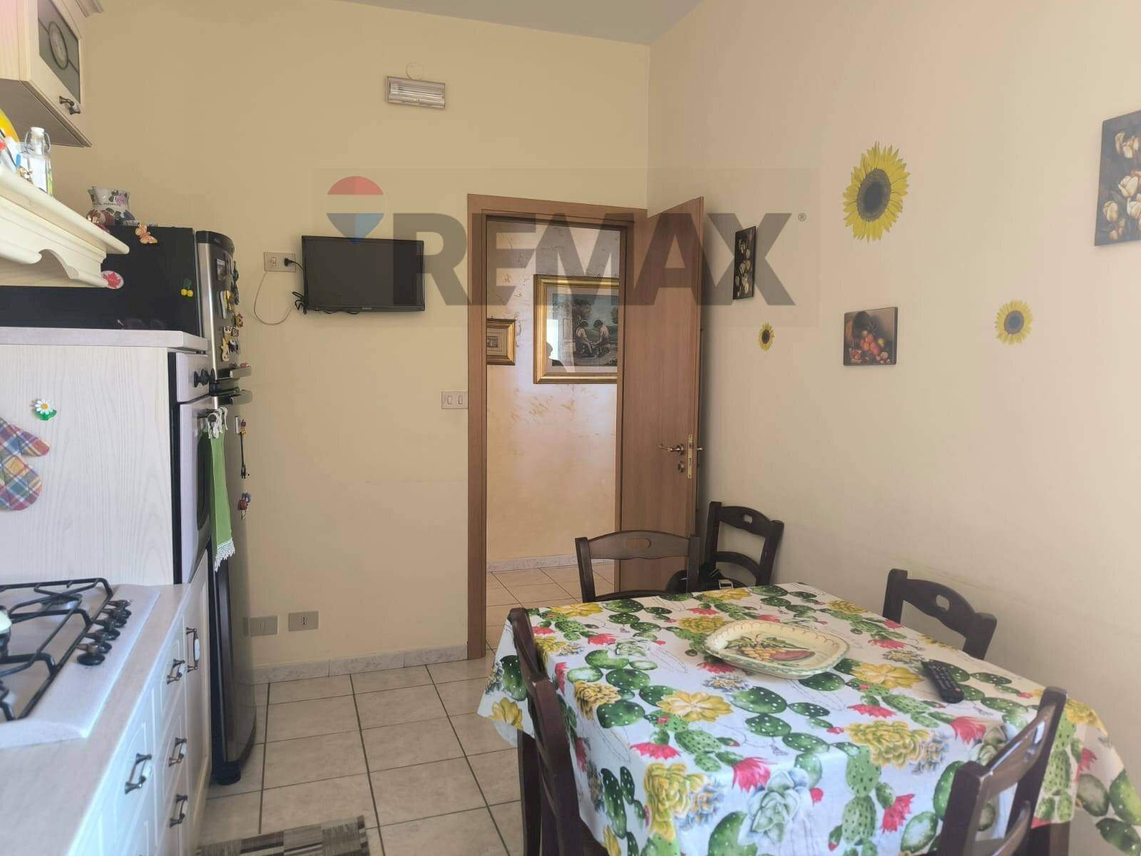 Cucina - Three-room apartment via cosenza
 
203, Erice - photo 1