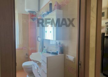 Bagno - Three-room apartment via cosenza
 
203, Erice - photo 3