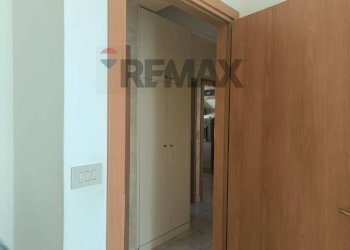 Hall / corridoio - Three-room apartment via cosenza
 
203, Erice - photo 8