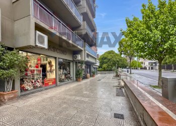 Edificio all\'aperto - Commercial Premises Viale Strasburgo
44, Palermo - photo 1