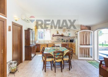 Sala da pranzo - Casa semi indipendente Via Olanda
 
59, Belpasso - foto 3
