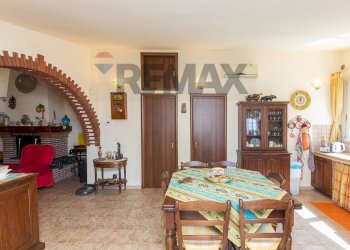 Sala da pranzo - Casa semi indipendente Via Olanda
 
59, Belpasso - foto 5