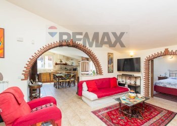 Sala da pranzo - Casa semi indipendente Via Olanda
 
59, Belpasso - foto 9