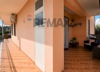 Balcone - Quadrilocale Via Dei Vigneri
 
19, Misterbianco - foto 18