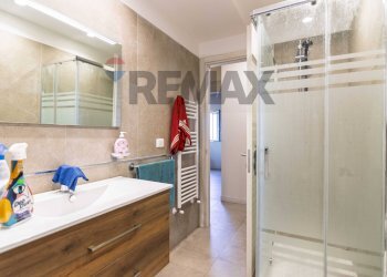 Bagno - Quadrilocale Via Carlo Pisacane
 
3, Catania - foto 10
