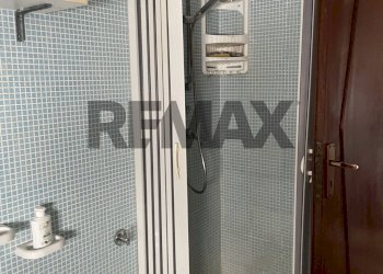 Bagno - Quadrilocale Via Giovanni Verga
 
16, Valverde - foto 12