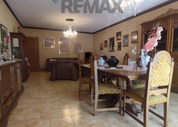 Sala da pranzo - Appartamento via michelangelo cardillo
 
21, Racalmuto - foto 4
