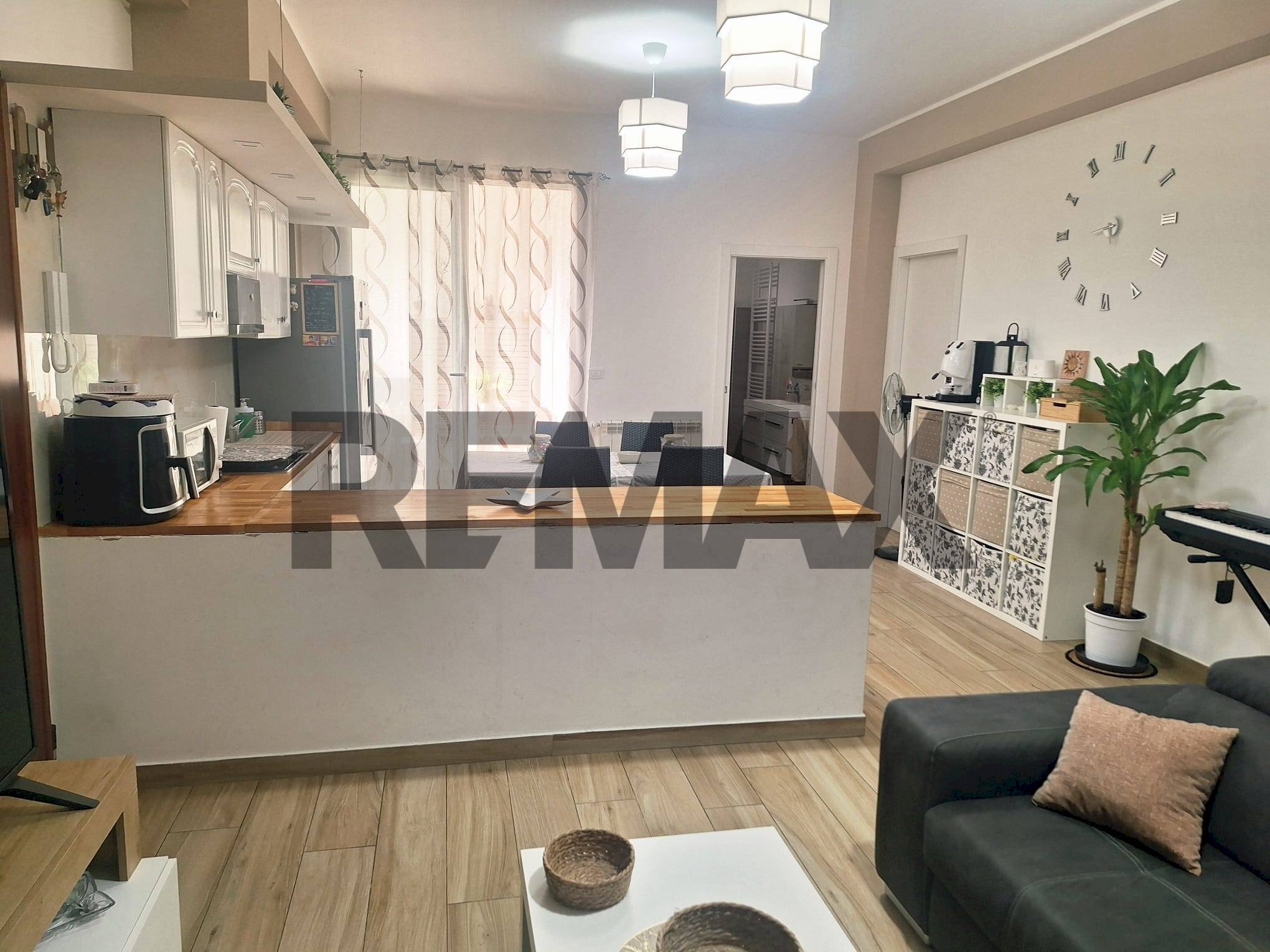 Soggiorno - Four-room apartment via Giovanni Falcone
30, Belpasso - photo 2
