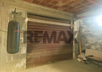 Parcheggio - Four-room apartment via Giovanni Falcone
 
30, Belpasso - photo 19