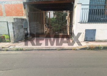 Edificio all\'aperto - Four-room apartment via Giovanni Falcone
 
30, Belpasso - photo 22