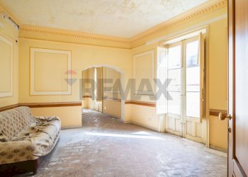 Foto 1 - Casa indipendente Via Arcangelo Spedalieri
 
3, Bronte - foto 1