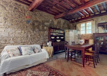 Sala da pranzo - Rustic Via del grottone
 
20, Lucca - photo 5
