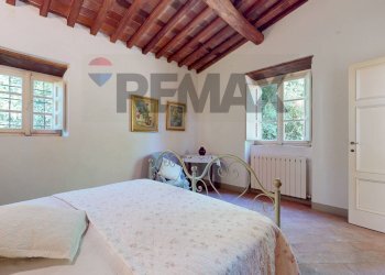 Camera / camera da letto - Rustic Via del grottone
 
20, Lucca - photo 20