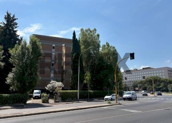 Edificio all\'aperto - Three-room apartment Viale Egeo
137, Roma - photo 1