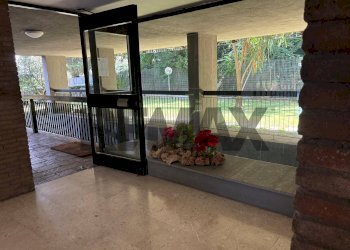 Ricezione / Lobby - Three-room apartment Viale Egeo
137, Roma - photo 4
