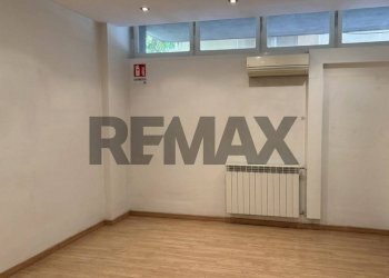 Stanza vuota - Three-room apartment Viale Egeo
137, Roma - photo 10
