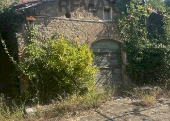 Vista delle montagne - Villa VIA GROTTE DI QUATTRO MIGLIA
 
13, Velletri - photo 11