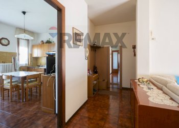 Hall / corridoio - Apartment Via Castagna
 
20/A, Belvedere Ostrense - photo 7