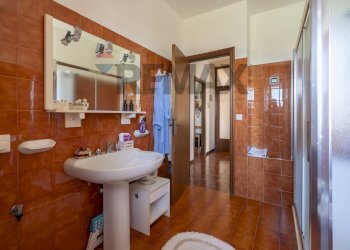 Bagno - Apartment Via Castagna
 
20/A, Belvedere Ostrense - photo 18