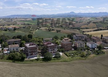 Vista delle montagne - Apartment Via Castagna
 
20/A, Belvedere Ostrense - photo 43