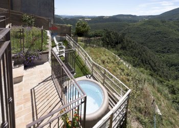 Balcone - Appartamento Frazione castelletta
 
13, Fabriano - foto 6