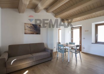 Sala da pranzo - Appartamento Frazione castelletta
 
13, Fabriano - foto 10