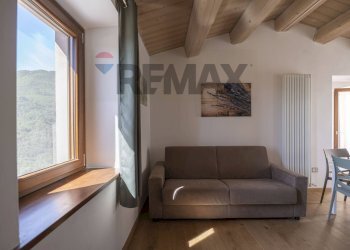 Sala da pranzo - Appartamento Frazione castelletta
 
13, Fabriano - foto 12