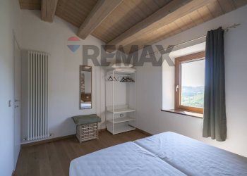 Camera / camera da letto - Appartamento Frazione castelletta
 
13, Fabriano - foto 22