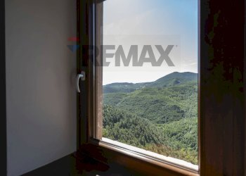 Vista delle montagne - Appartamento Frazione castelletta
 
13, Fabriano - foto 24