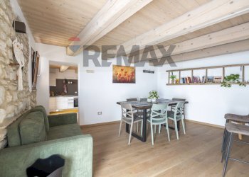 Sala da pranzo - Appartamento Frazione castelletta
 
13, Fabriano - foto 33