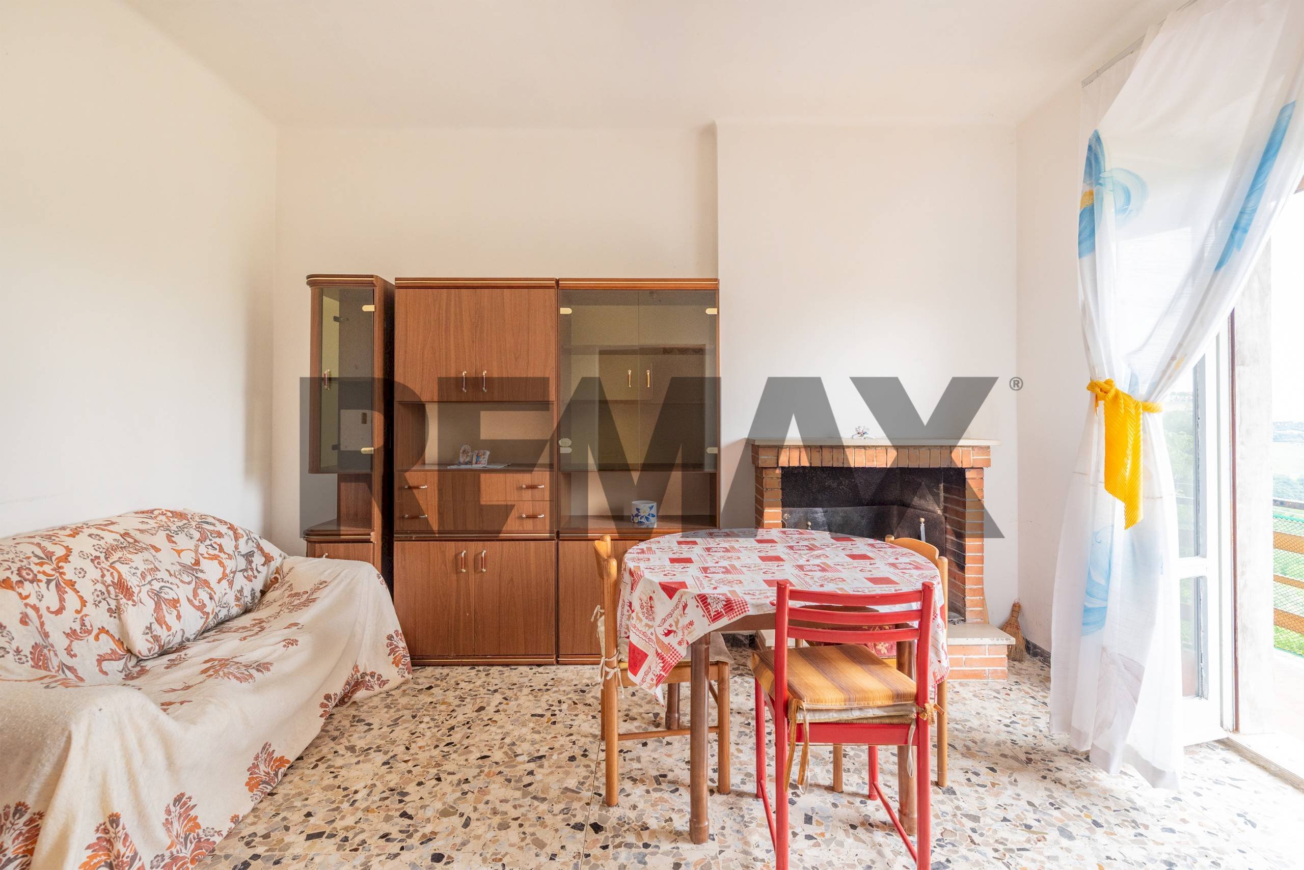 Sala da pranzo - Appartamento Via Giacomo Matteotti
 
186, Cupramontana - foto 2