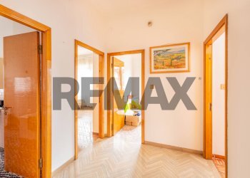 Hall / corridoio - Appartamento Via Giacomo Matteotti
 
186, Cupramontana - foto 8