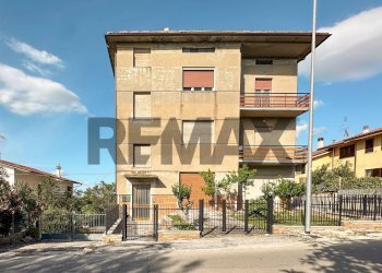Edificio all\'aperto - Appartamento Via Giacomo Matteotti
 
186, Cupramontana - foto 15