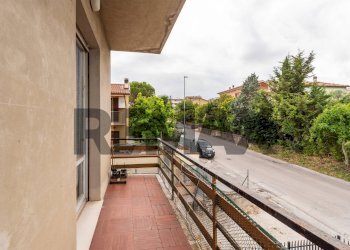 Balcone - Appartamento Via Giacomo Matteotti
 
186, Cupramontana - foto 17