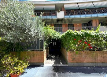 Edificio all\'aperto - Trilocale via enrico mancini
3, Roma - foto 39