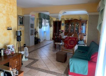 Sala da pranzo - Apartment VIA CILENTO
 
13, Monterotondo - photo 14